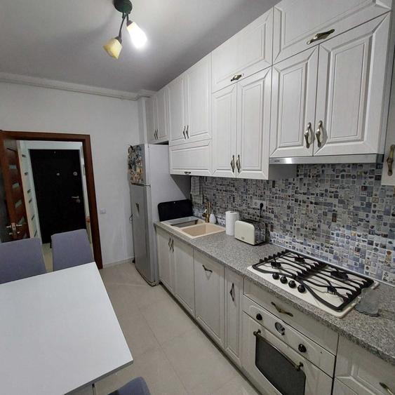 Inchiriez apartament 2 camere zona Plaza / Lujerului - 2