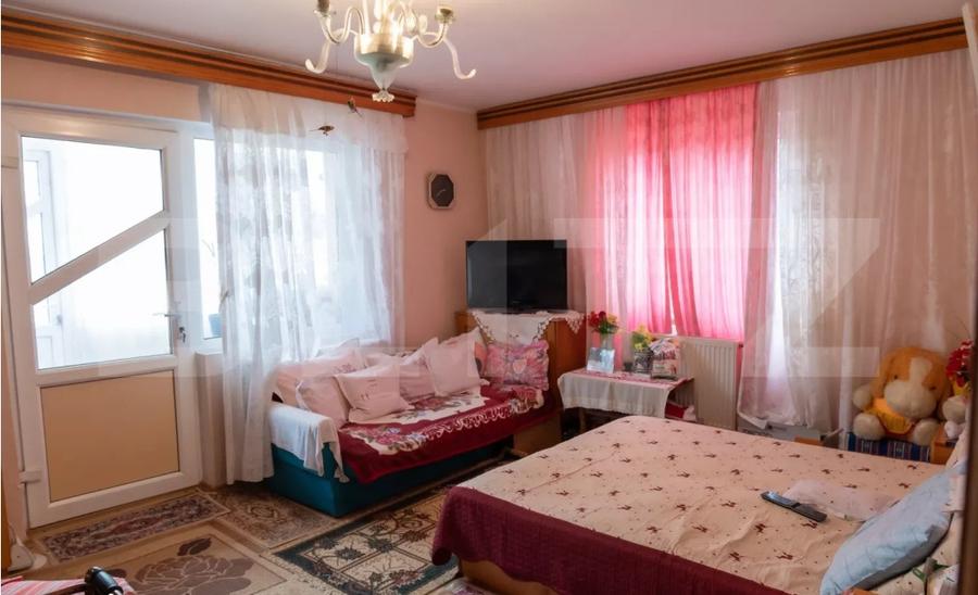 Casă individuală cu 5 camere cu Garaj în Micro 14