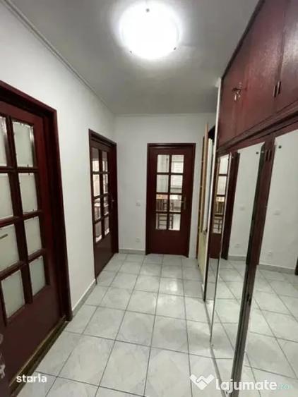 Muncii chiar la metrou etaj 3 - 5