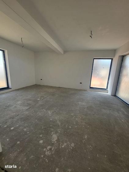 Casă cu 4 camere cu Teren 580 Mp în Tancodrom