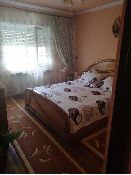 Apartament cu 3 camere decomandat în Decebal