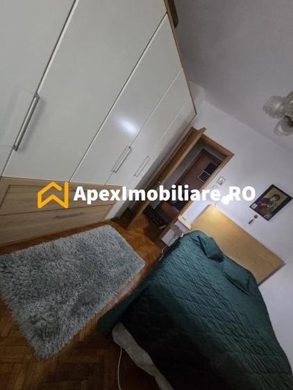 Apartament cu 2 camere decomandat în Gara de Nord