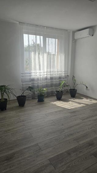 Apartament cu 3 camere semidecomandat în Camil Ressu