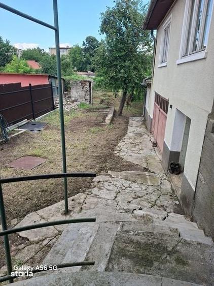 Casă cu 3 camere cu Teren 700 Mp în Central
