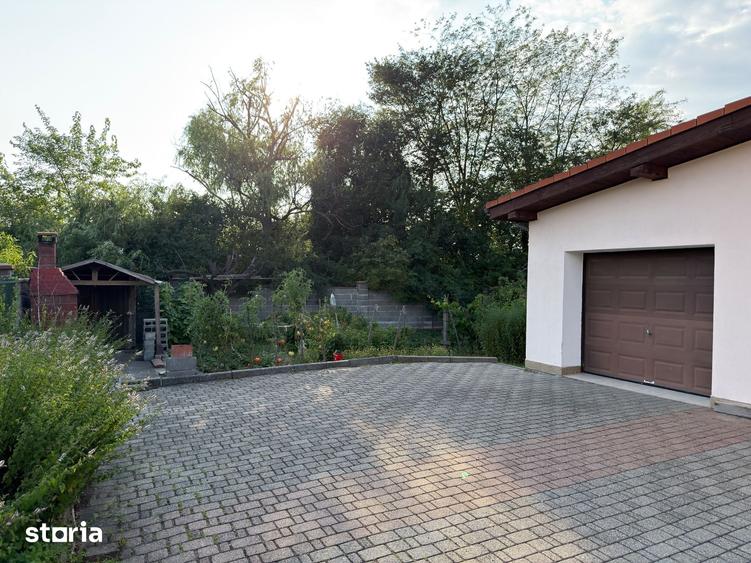 Casă cu 6 camere cu Teren 1306 Mp în Săcălaz