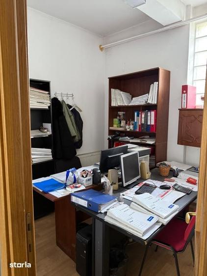 Spațiu comercial, de 840 mp, în Brestei