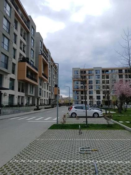 Garsonieră decomandată în Nord
