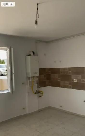 Apartament cu 3 camere semidecomandat în Militari