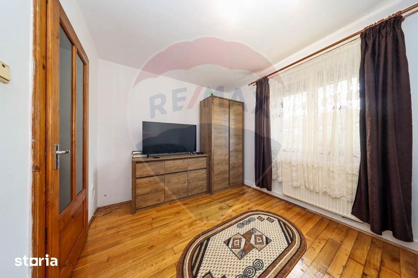 Casa cu gradina in zona Centrala Secele - 8