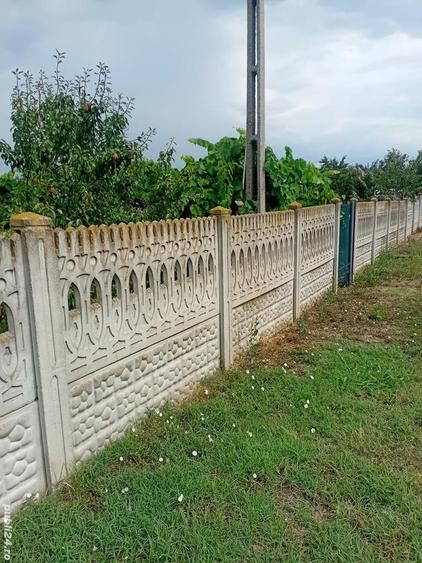 Teren de 2400 mp, în Brădești