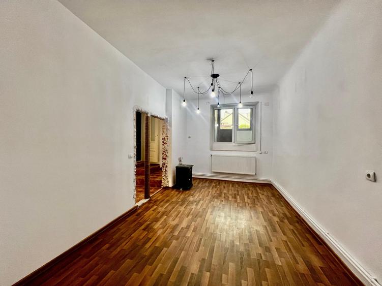 Apartament cu 2 camere semidecomandat în Central