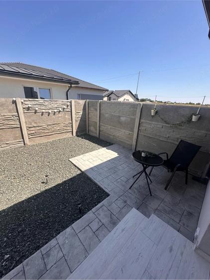 Apartament cu 2 camere decomandat în Moșnița Veche