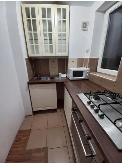 Apartament cu 2 camere decomandat în Berceni