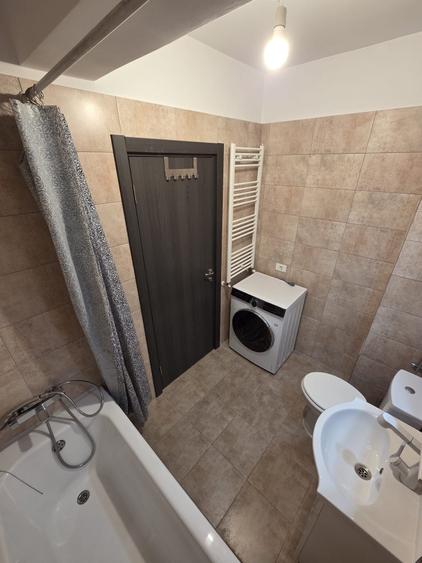 Apartament cu 2 camere semidecomandat în Cățelu