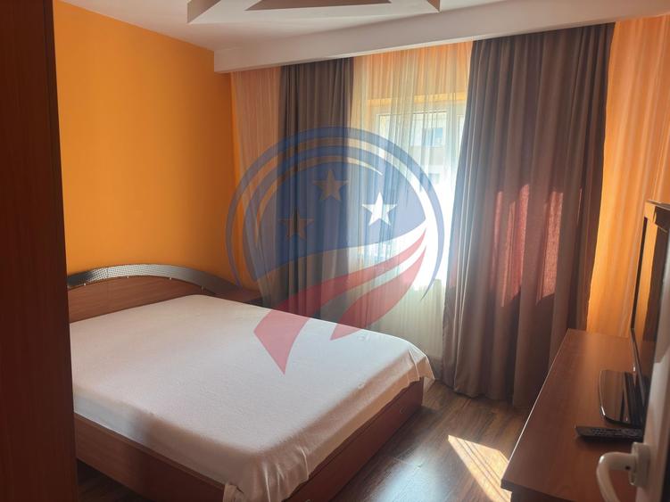 Apartament cu 2 camere decomandat în Rovine