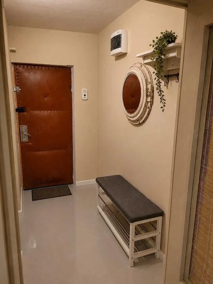 Apartament cu 2 camere semidecomandat în Semicentral