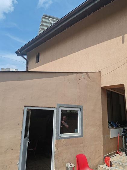 Casă individuală cu 5 camere cu Canalizare în Metalurgiei