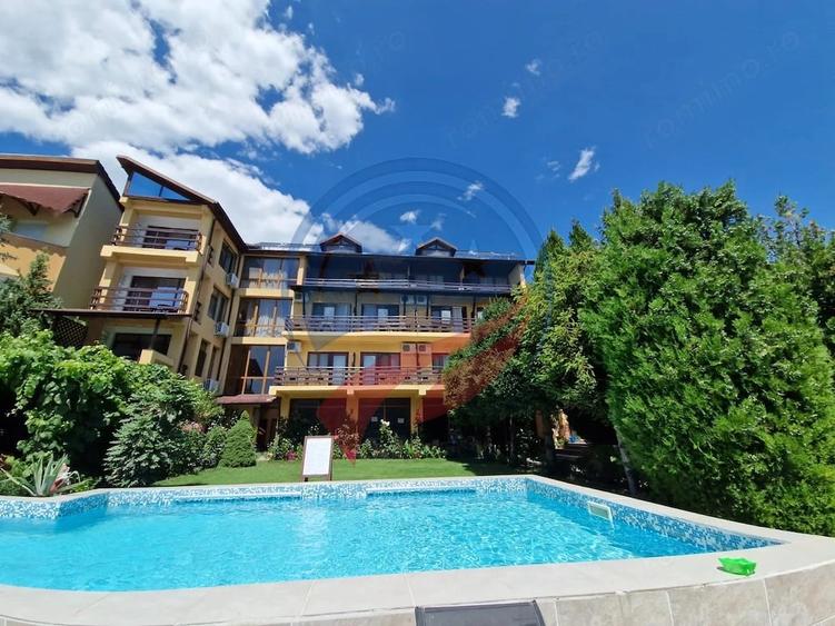 Casă cu 20 camere cu Teren 1632 Mp în Eșelnița