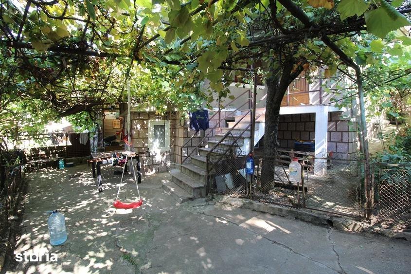 Casă cu 5 camere cu Teren 538 Mp în Central