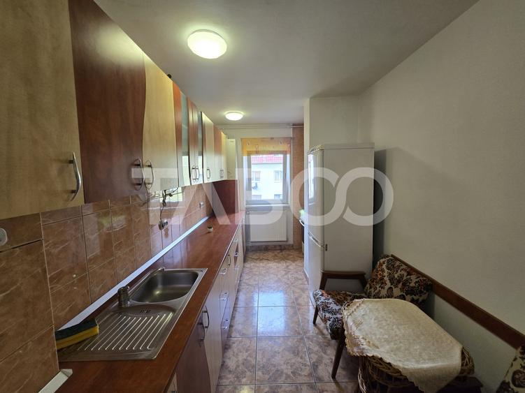 Apartament cu 2 camere decomandat, mobilat în Vasile Aaron