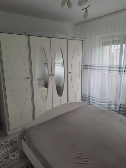 Apartament cu 2 camere decomandat în Soarelui