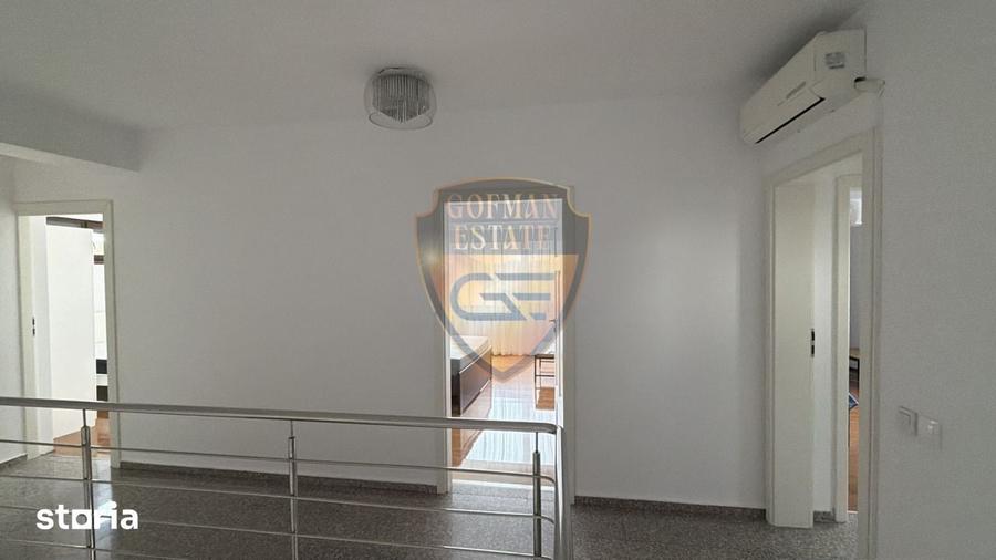 Casă cu 5 camere cu Teren 500 Mp în Agigea