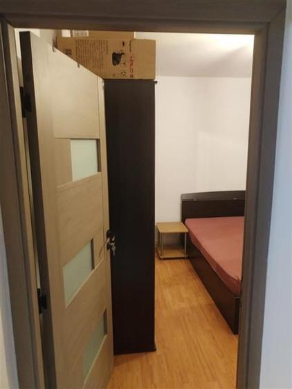 Apartament cu 3 camere decomandat în Lipovei