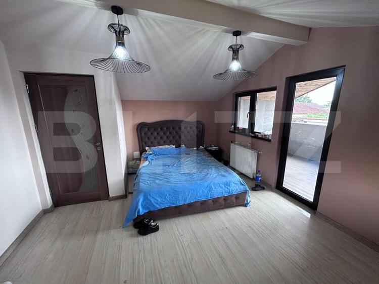 Casă individuală cu 5 camere cu Canalizare în Vest