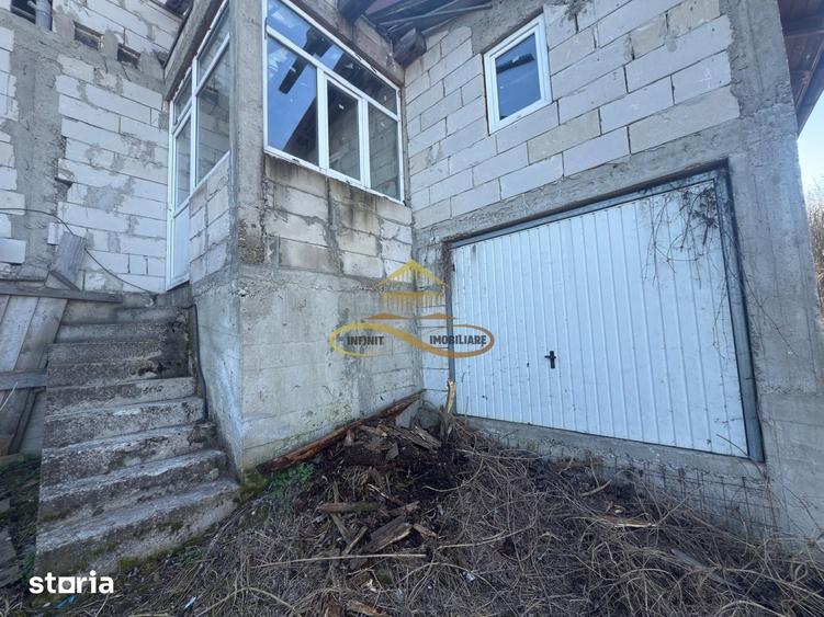 Casă cu 4 camere cu Teren 1239 Mp în Lipova