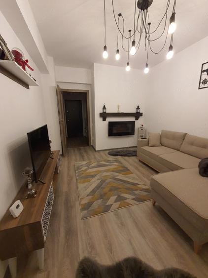 Garsonieră decomandată în Central