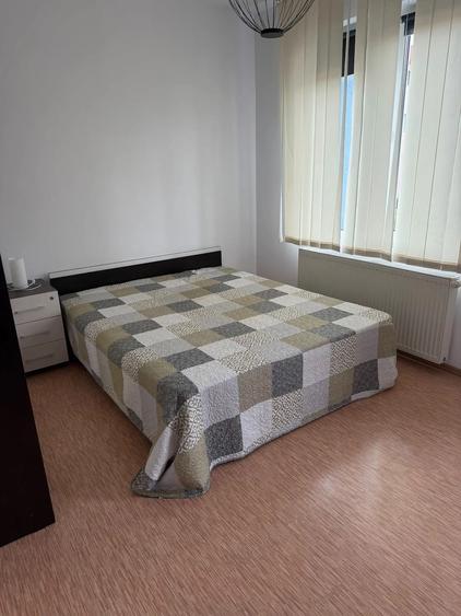 Apartament cu 3 camere semidecomandat în Mănăștur