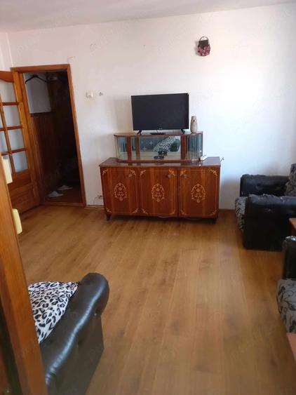 Apartament cu 2 camere semidecomandat în Exterior Vest