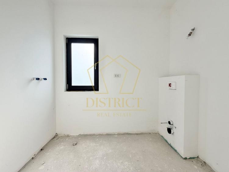 Duplex cu 4 camere cu Canalizare în Chișoda