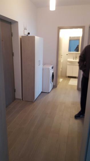 Apartament cu 2 camere decomandat în Roșu