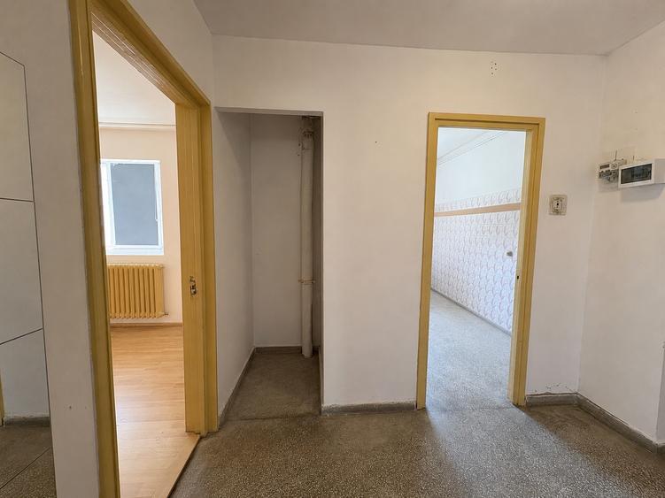 Apartament 3 camere decomandat de vânzare – lângă Mall Grand Arena, Sector 4 - 5