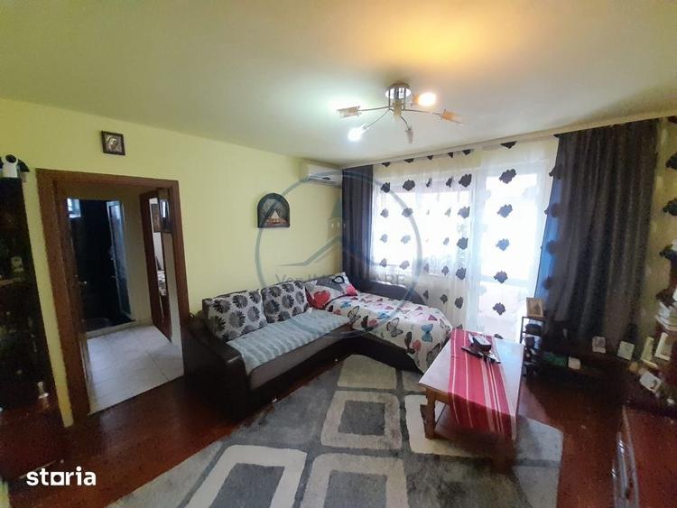 Apartament cu 3 camere semidecomandat, mobilat în Independenței