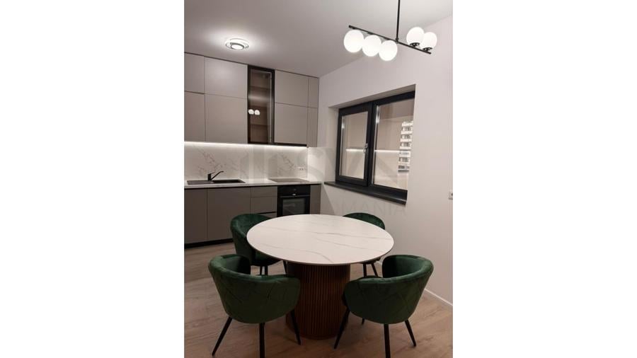 Apartament cu 3 camere decomandat, mobilat în Pipera