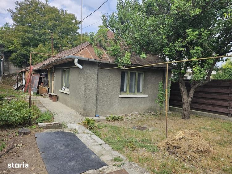 Casă cu 3 camere în Central
