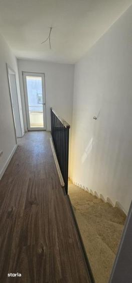 Casă cu 4 camere cu Teren 259 Mp în Vidra