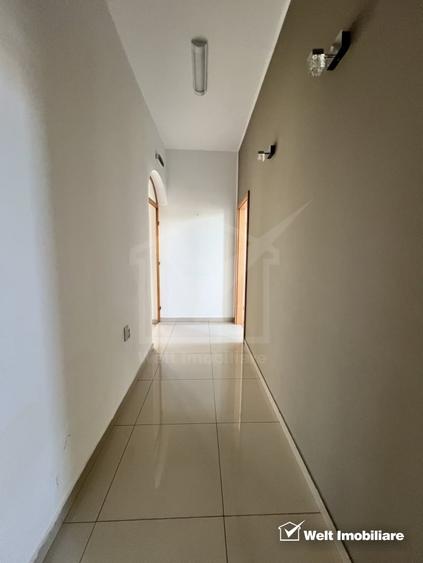 Spațiu comercial, de 230 mp, în Gruia