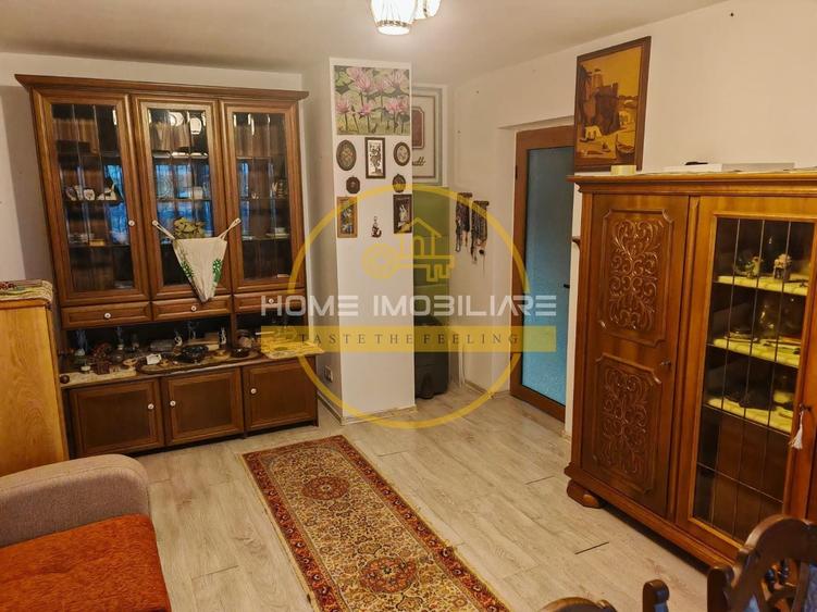 Apartament cu 4 camere decomandat, mobilat în Dacia