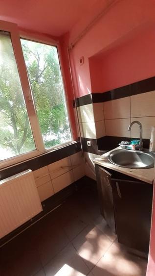Apartament 3  camere  decomandat - 9