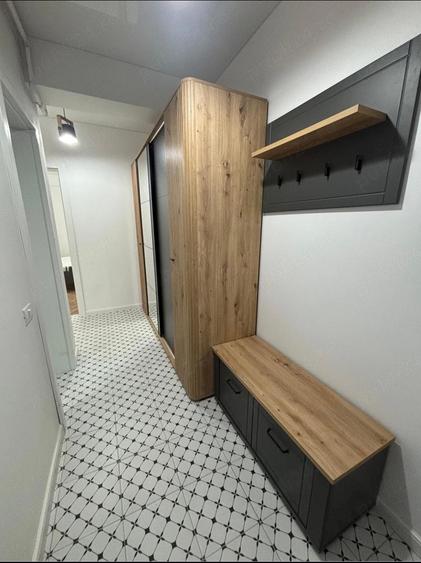 Apartament cu 2 camere decomandat, mobilat în Tomis Nord