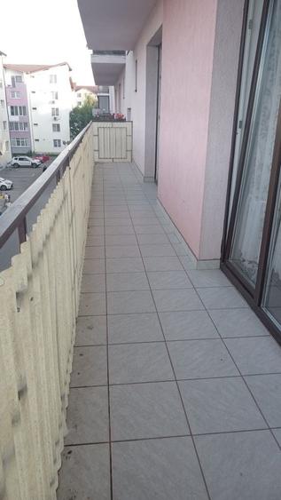 Apartament cu 3 camere semidecomandat în Lotrioara