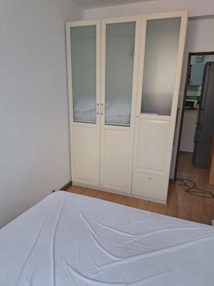 Apartament cu 2 camere semidecomandat în Obor