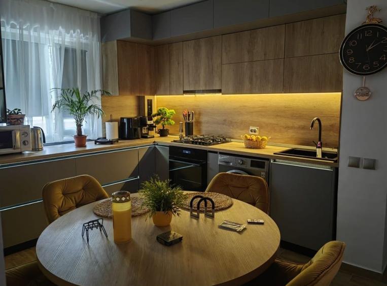 Apartament cu 2 camere decomandat, mobilat în Crângași