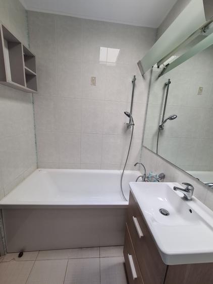 Apartament cu 2 camere decomandat în Tătărași