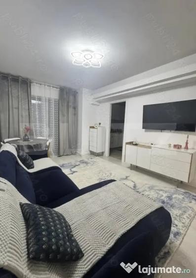 Apartament cu 3 camere decomandat în Cug