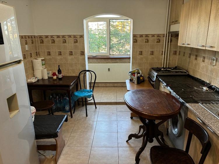 Apartament cu 2 camere decomandat în Rahova
