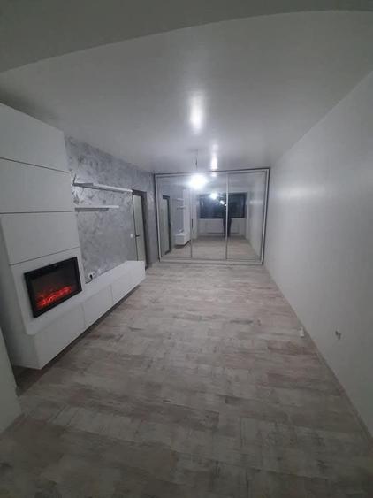 Apartament cu 2 camere decomandat în Exterior Vest